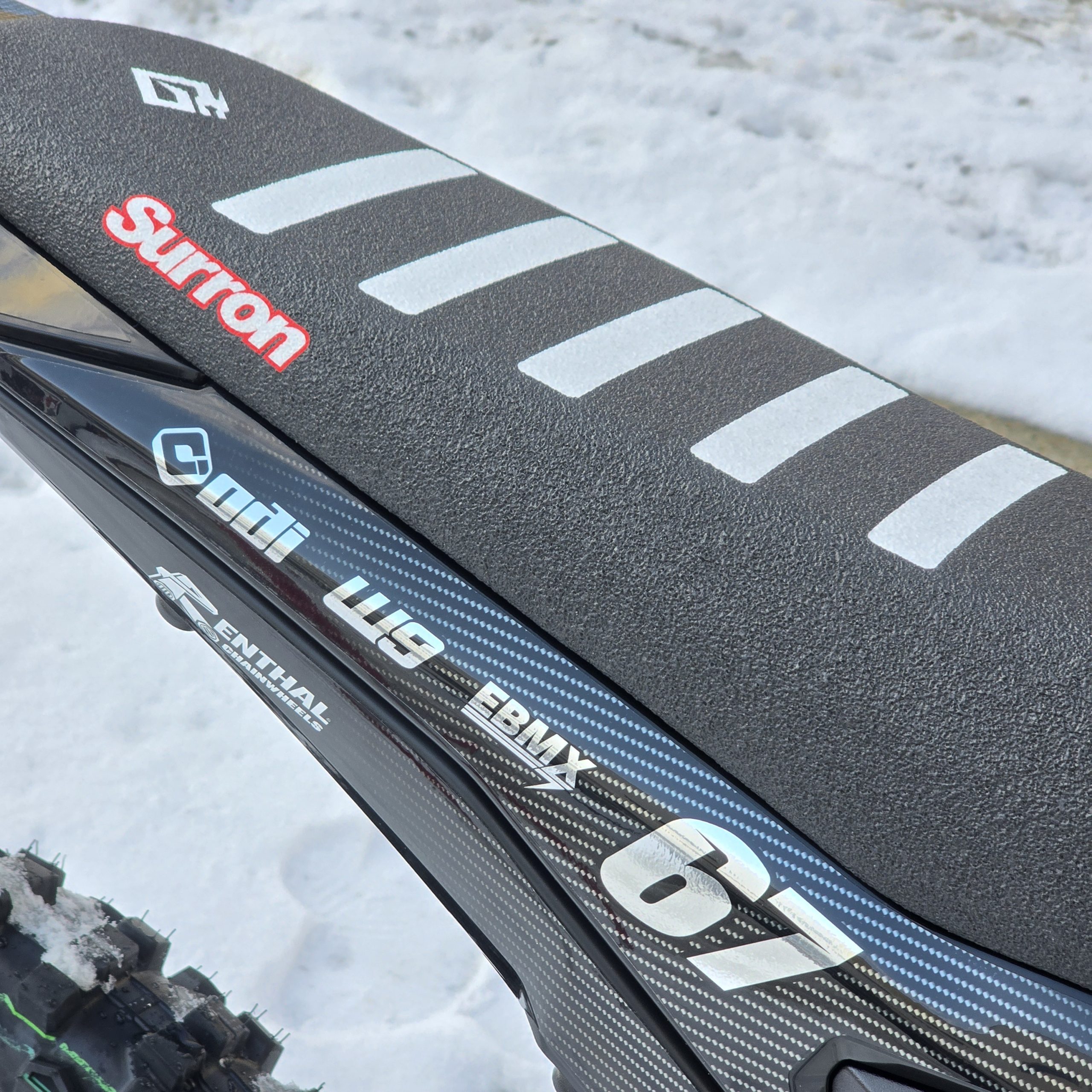 Surron Ultra Bee HP 2026 L3e Carbon Edition 🎱 - obrazek 13