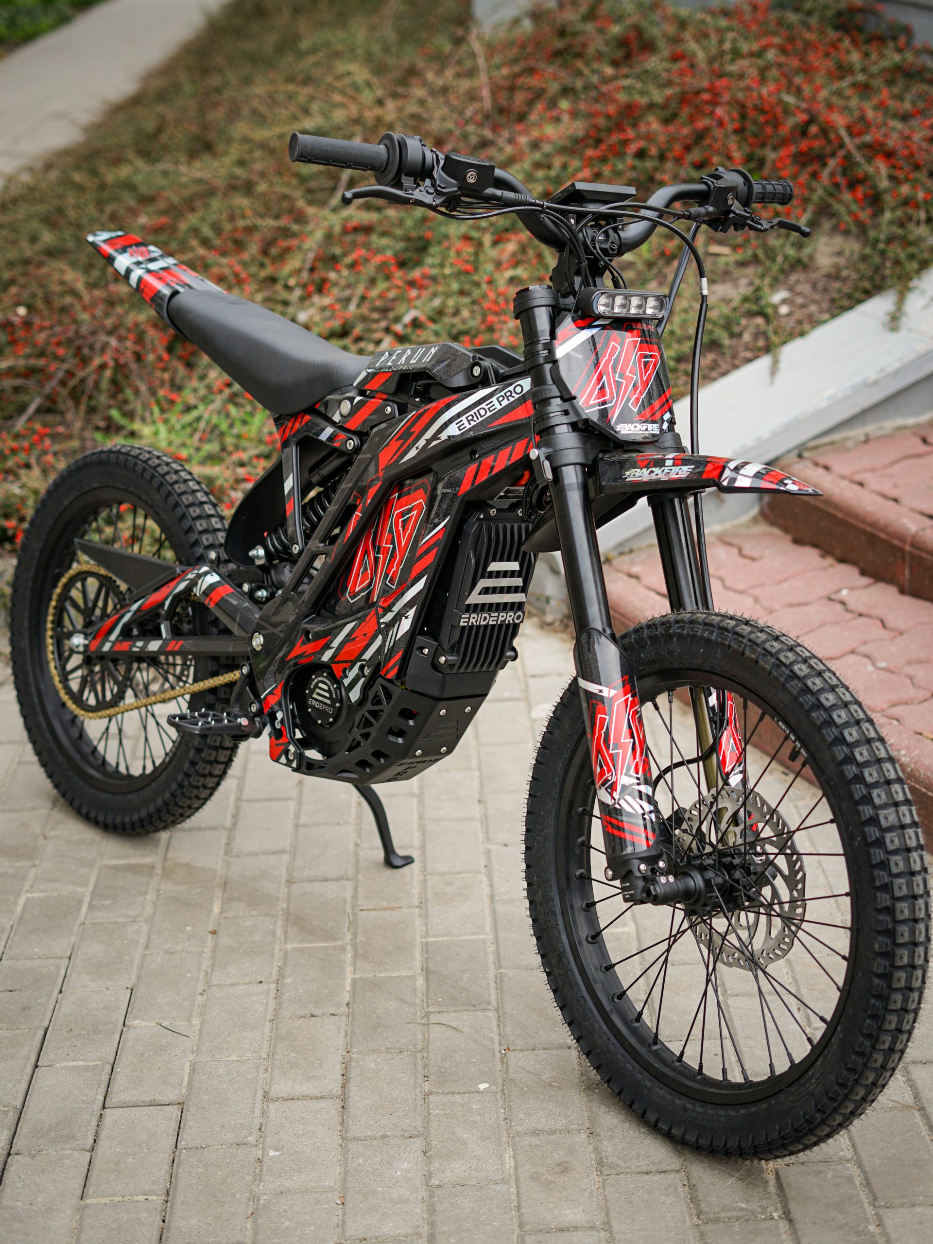 E Ride Pro SS 3.0 L1e 15,8kW | Perun Electric Red Rage - obrazek 6