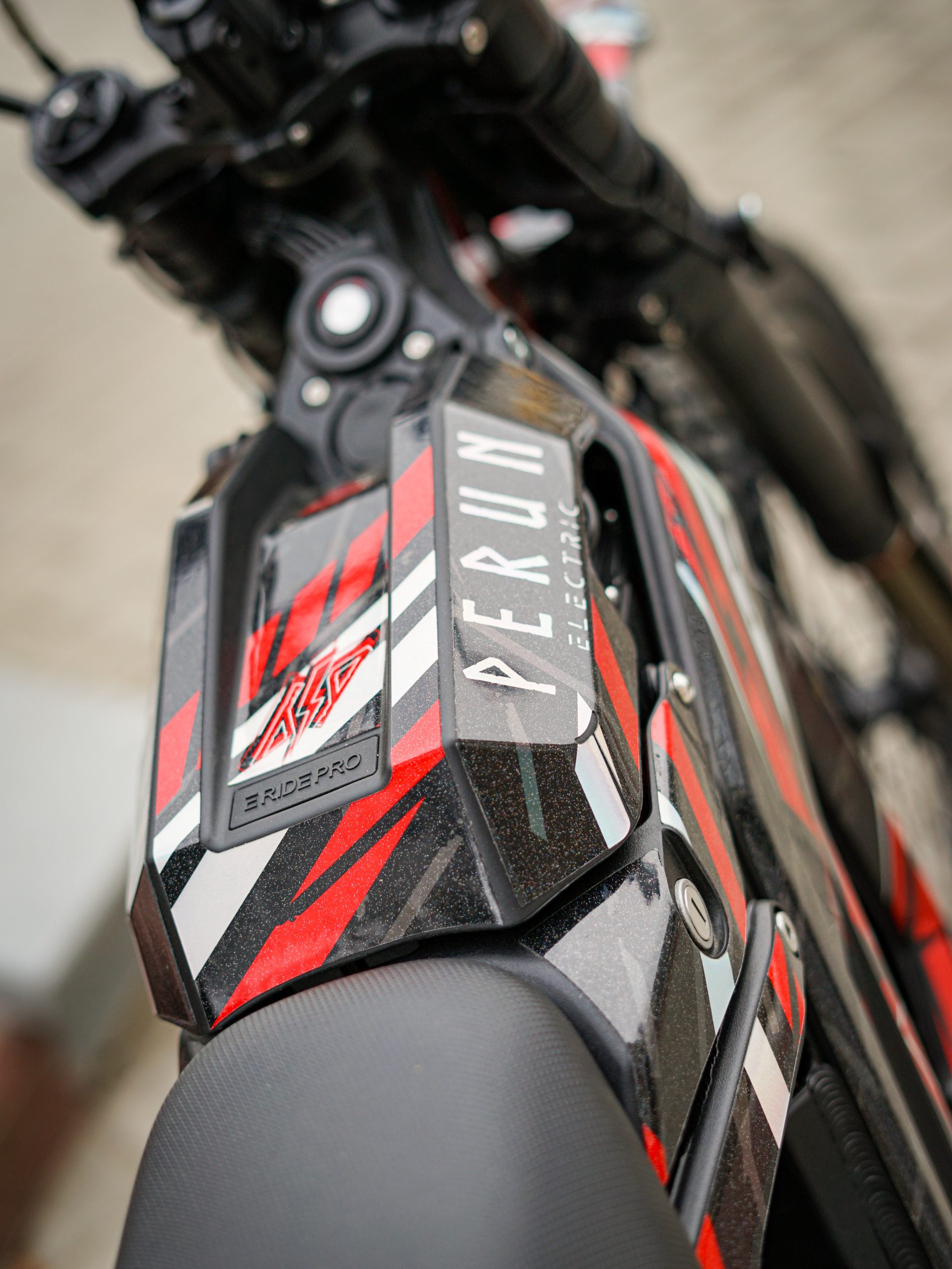 E Ride Pro SS 3.0 L1e 15,8kW | Perun Electric Red Rage - obrazek 9