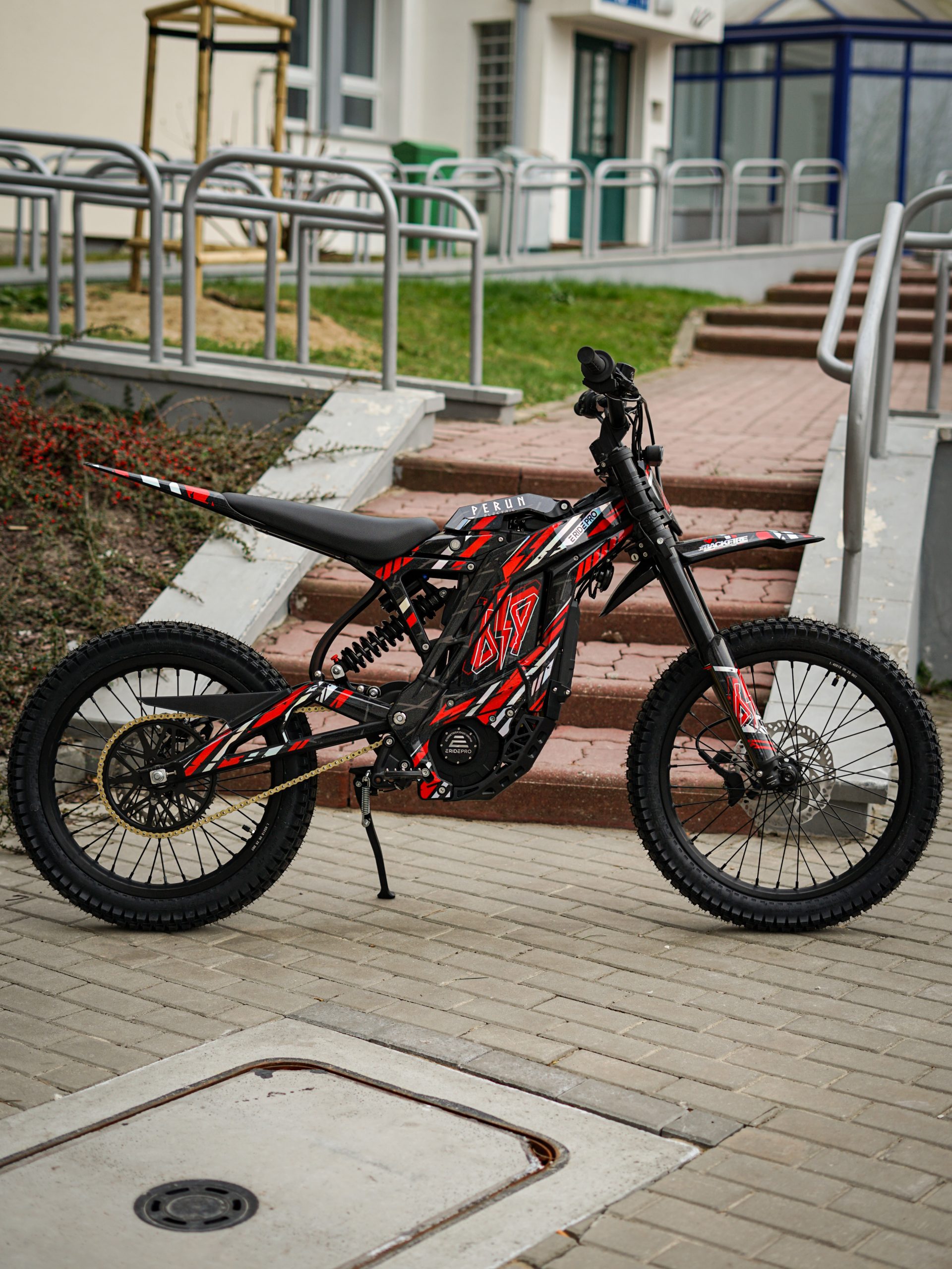 E Ride Pro SS 3.0 L1e 15,8kW | Perun Electric Red Rage