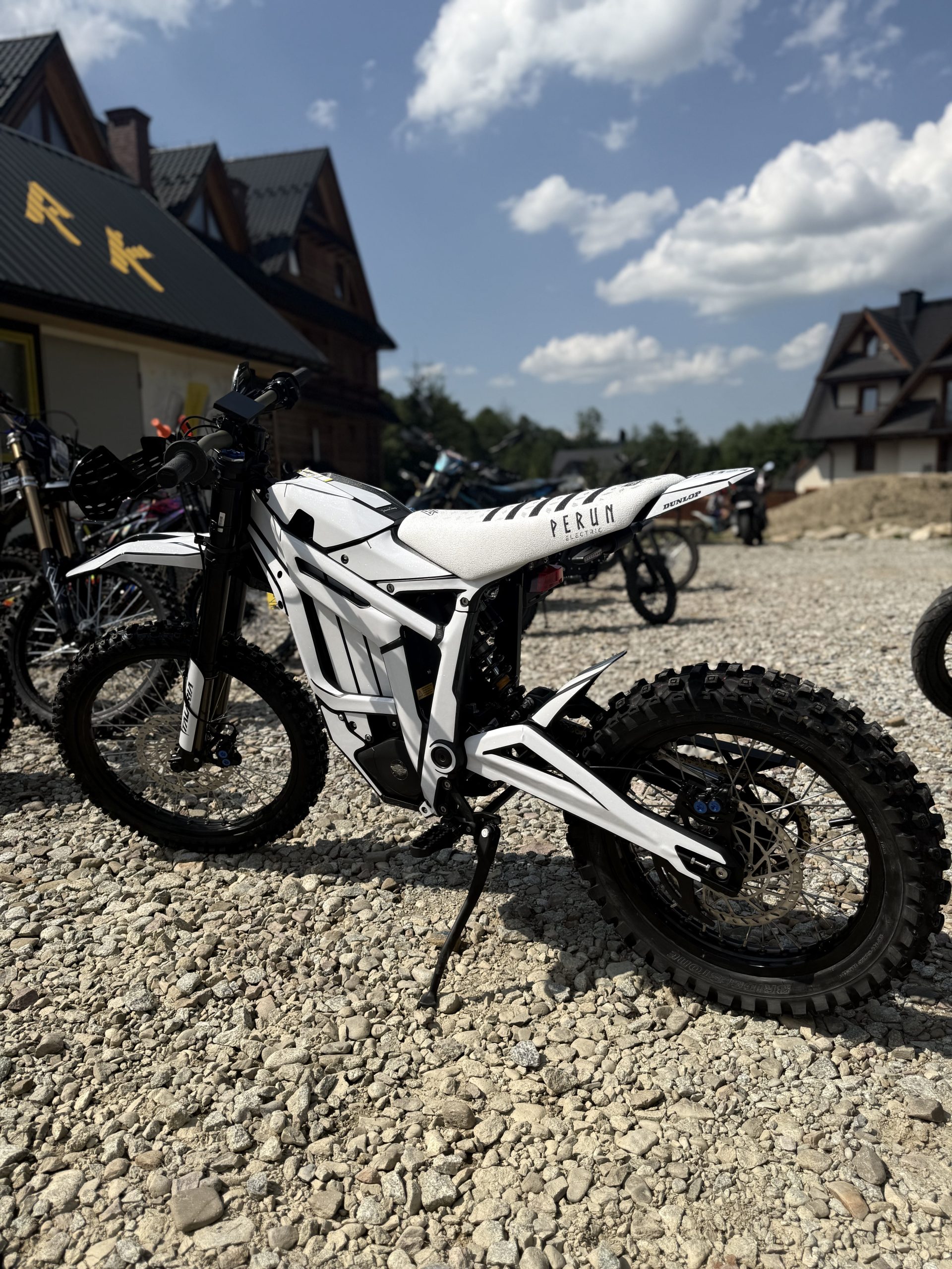 Talaria MX4 Stardust White L1E Perun Electric - obrazek 2
