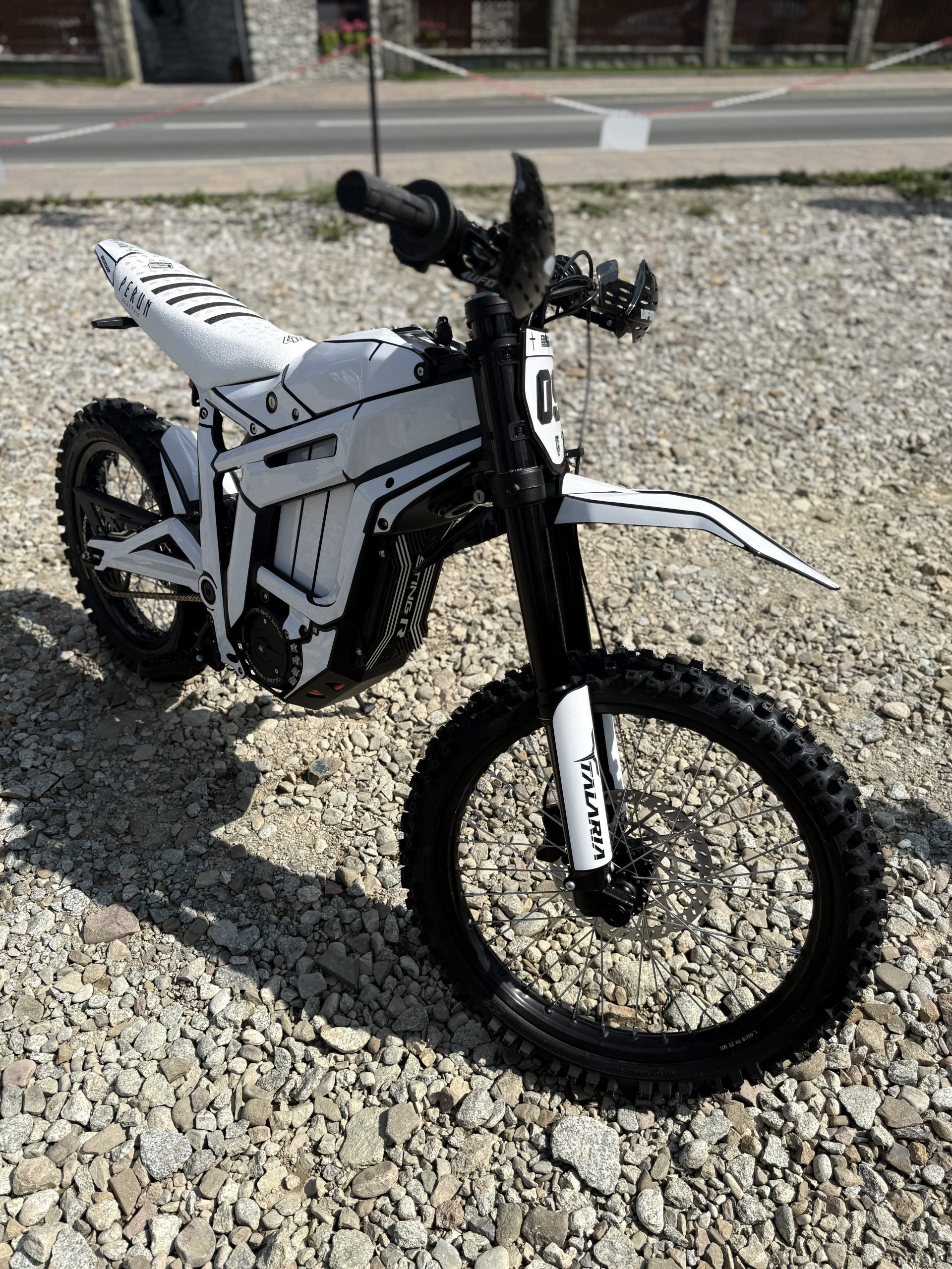 Talaria MX4 Stardust White L1E Perun Electric - obrazek 5