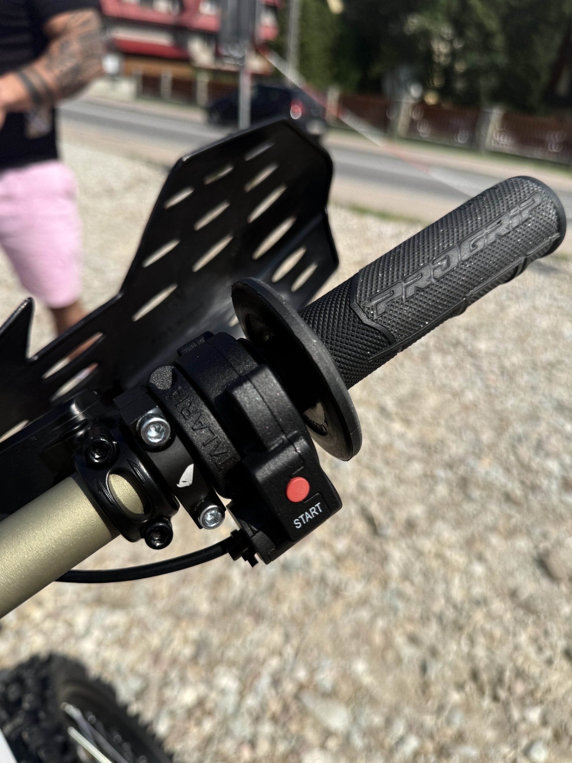 Talaria MX4 Stardust White L1E Perun Electric - obrazek 14